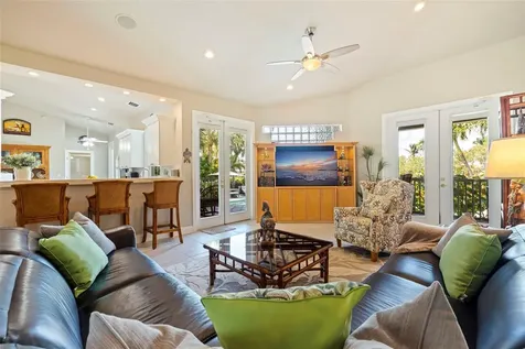 4399 49th Avenue S St Petersburg FL 33711