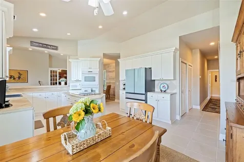 4399 49th Avenue S St Petersburg FL 33711