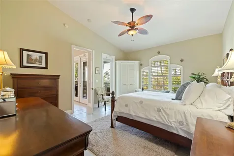 4399 49th Avenue S St Petersburg FL 33711