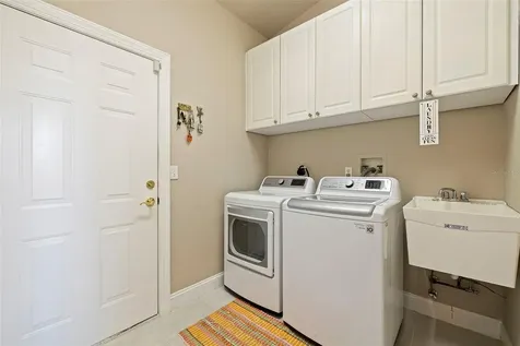 4399 49th Avenue S St Petersburg FL 33711