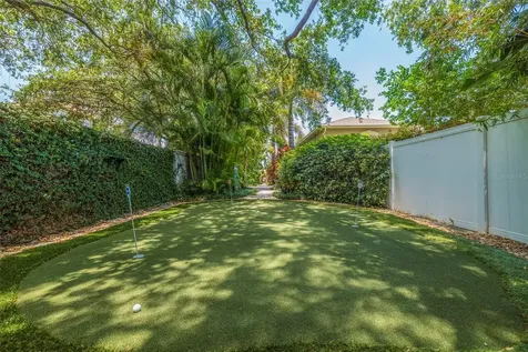 4399 49th Avenue S St Petersburg FL 33711