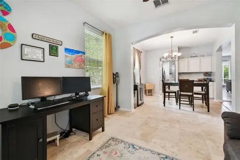 6125 Gannetdale Drive Lithia FL 33547