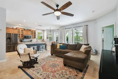 6125 Gannetdale Drive Lithia FL 33547