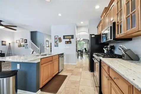 6125 Gannetdale Drive Lithia FL 33547