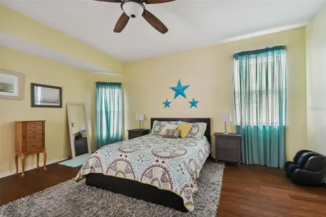 6125 Gannetdale Drive Lithia FL 33547