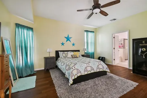 6125 Gannetdale Drive Lithia FL 33547