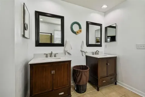 6125 Gannetdale Drive Lithia FL 33547