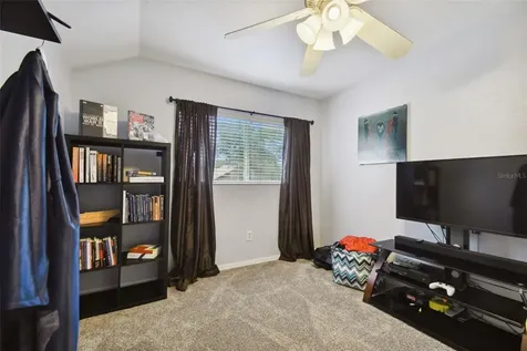 6125 Gannetdale Drive Lithia FL 33547