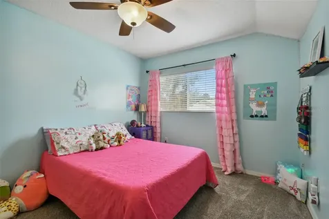 6125 Gannetdale Drive Lithia FL 33547