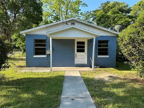 1932 NW 4th Place Ocala FL 34475