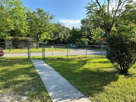 1932 NW 4th Place Ocala FL 34475