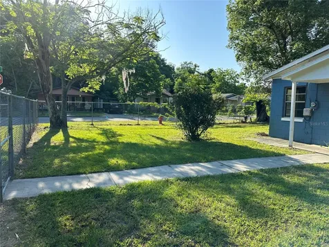 1932 NW 4th Place Ocala FL 34475