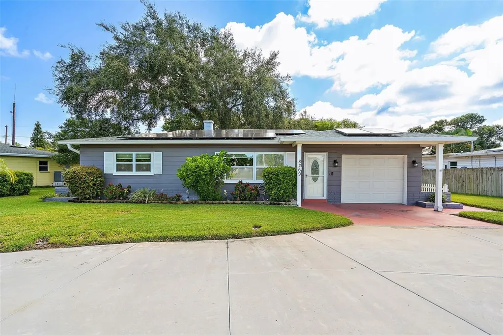 8269 Ridge Road Seminole FL 33772