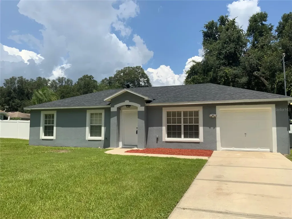 1115 4th Street Orange City FL 32763
