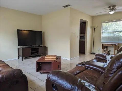 323 Black Oak Court Seffner FL 33584