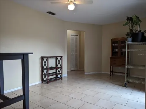 323 Black Oak Court Seffner FL 33584
