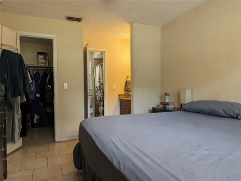 323 Black Oak Court Seffner FL 33584