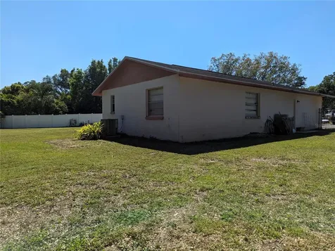 323 Black Oak Court Seffner FL 33584