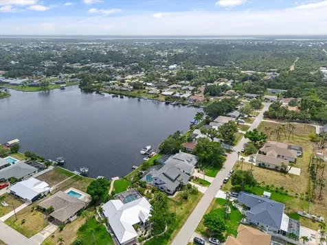 18435 Meyer Avenue Port Charlotte FL 33948