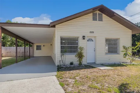 1939 11th Street W Palmetto FL 34221
