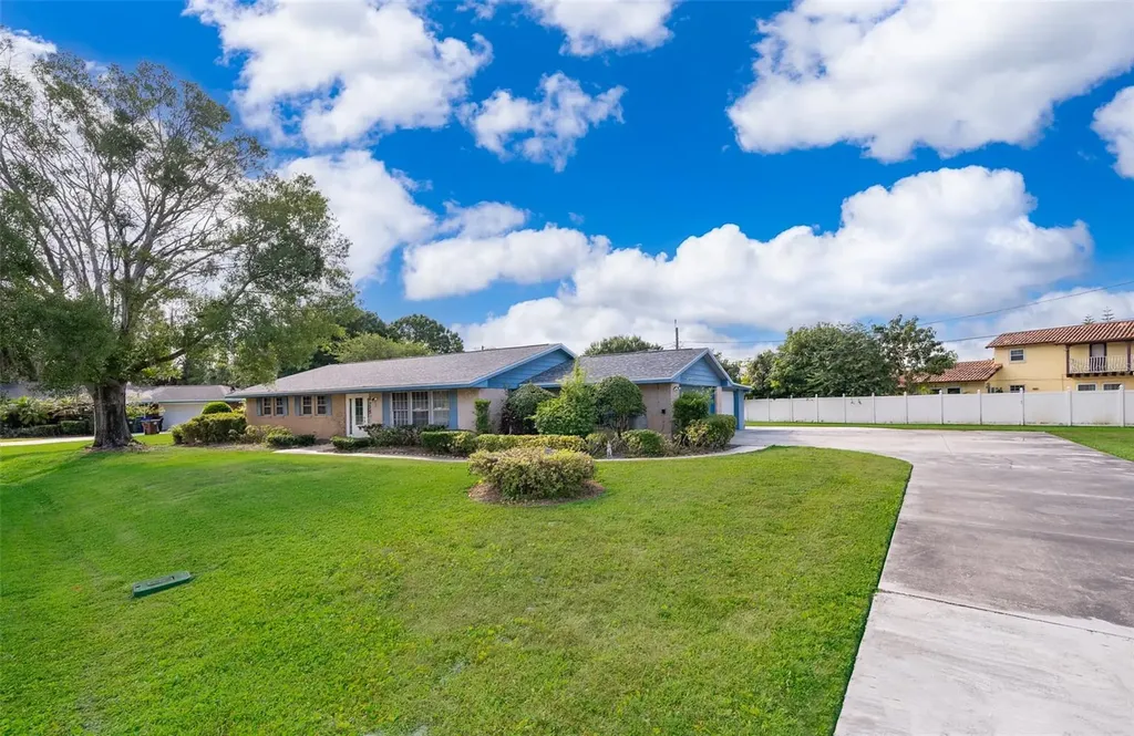 2375 Sue Drive Kissimmee FL 34741