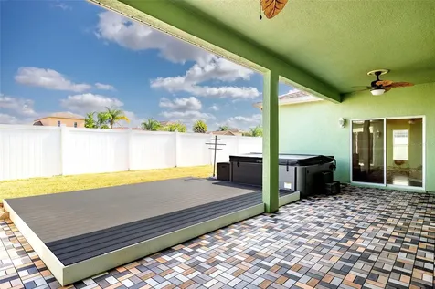 12408 NE 48th Circle Oxford FL 34484