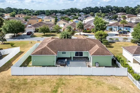 12408 NE 48th Circle Oxford FL 34484