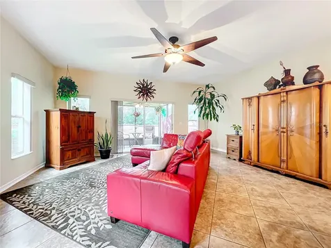 200 Angel Trumpet Way Oviedo FL 32765