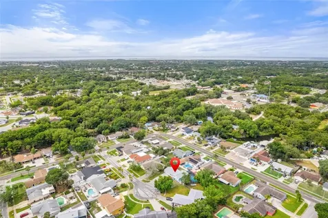 7208 Chesswood Court Tampa FL 33615