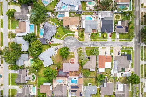 7208 Chesswood Court Tampa FL 33615