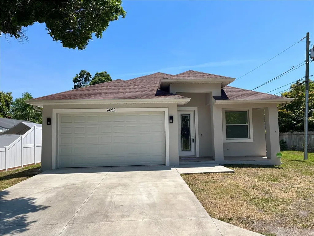 6692 51st Avenue N St Petersburg FL 33709