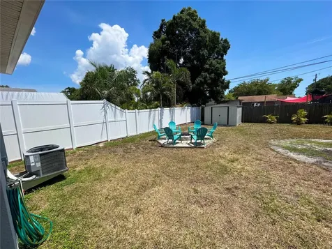 6692 51st Avenue N St Petersburg FL 33709