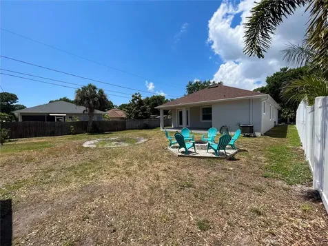 6692 51st Avenue N St Petersburg FL 33709
