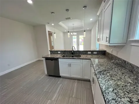 6692 51st Avenue N St Petersburg FL 33709