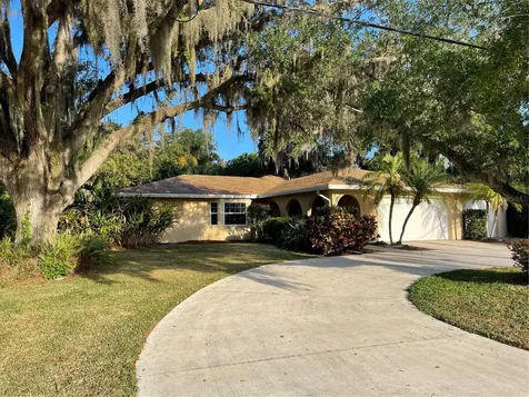 2326 W Leewynn Drive Sarasota FL 34240