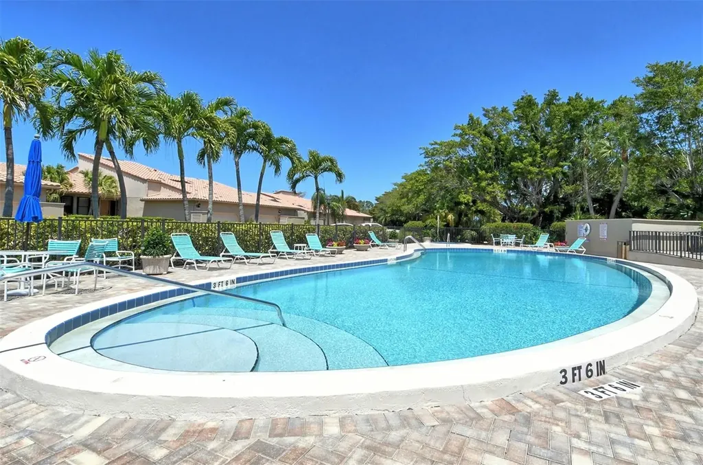 2383 Harbour Oaks Drive Longboat Key FL 34228