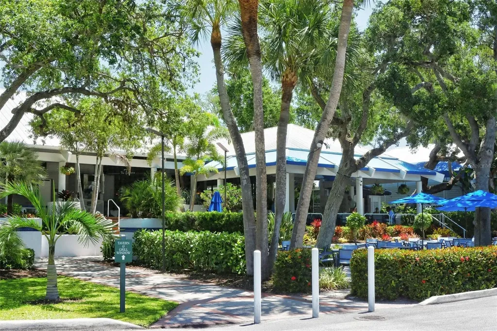 2383 Harbour Oaks Drive Longboat Key FL 34228