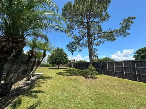 2485 N Stewart Street Kissimmee FL 34746