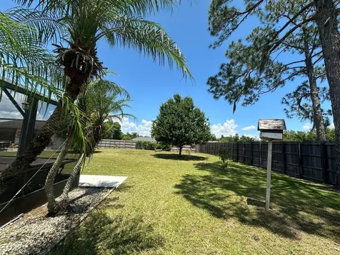 2485 N Stewart Street Kissimmee FL 34746