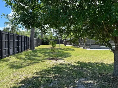 2485 N Stewart Street Kissimmee FL 34746