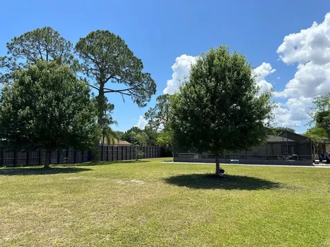 2485 N Stewart Street Kissimmee FL 34746