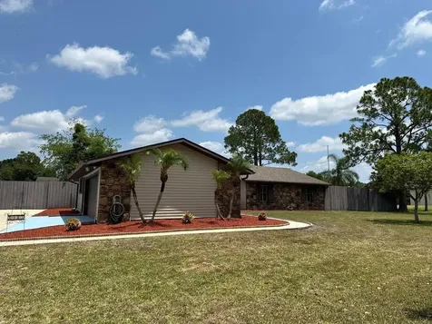 2485 N Stewart Street Kissimmee FL 34746
