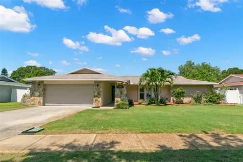 9414 Laura Anne Drive Seminole FL 33776
