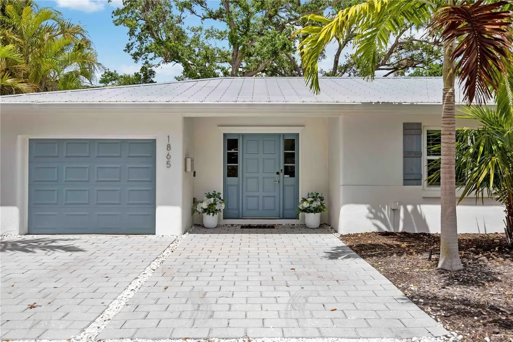 1865 Orchid Street Sarasota FL 34239