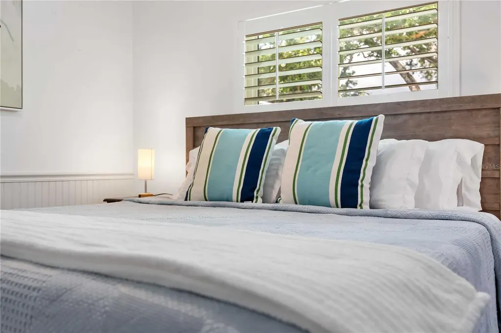 1865 Orchid Street Sarasota FL 34239