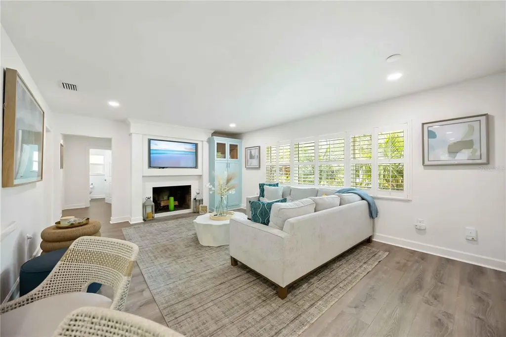 1865 Orchid Street Sarasota FL 34239