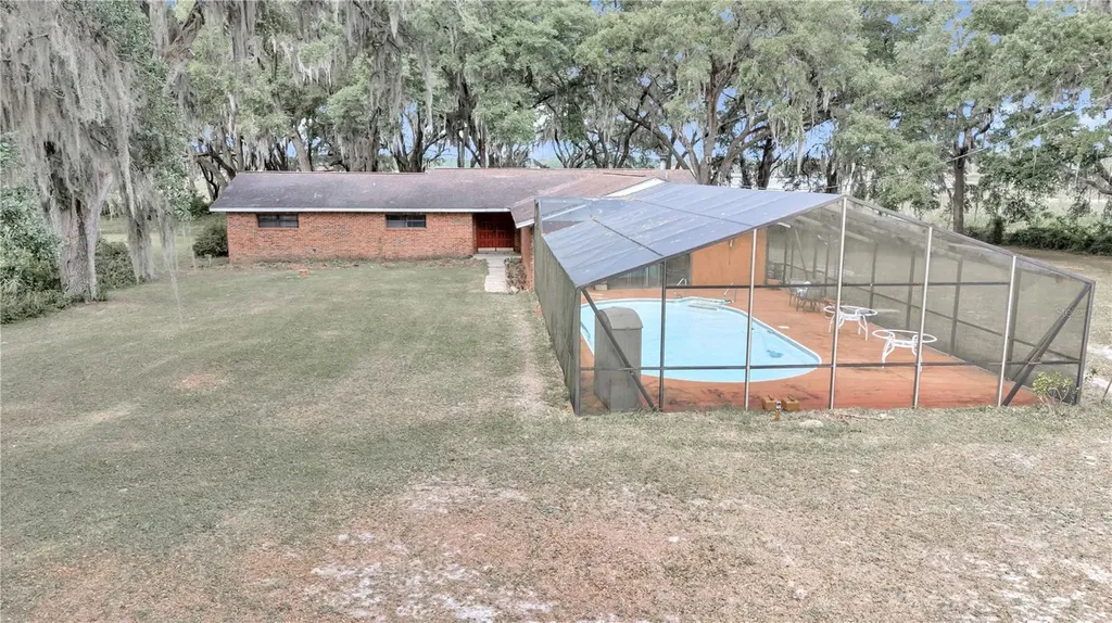 24320 SW Shorewood Drive N Dunnellon FL 34431