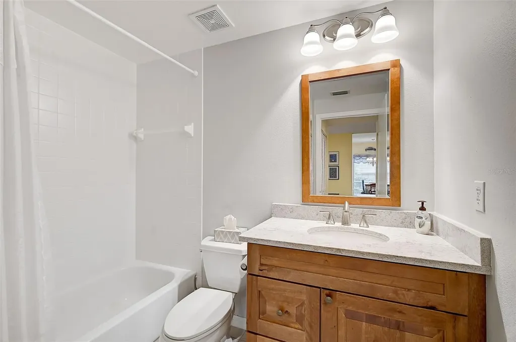4215 Caddie Drive E Bradenton FL 34203