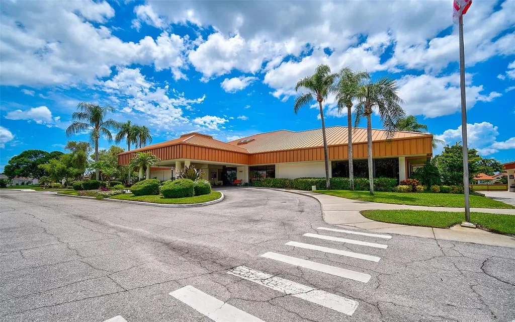 4215 Caddie Drive E Bradenton FL 34203
