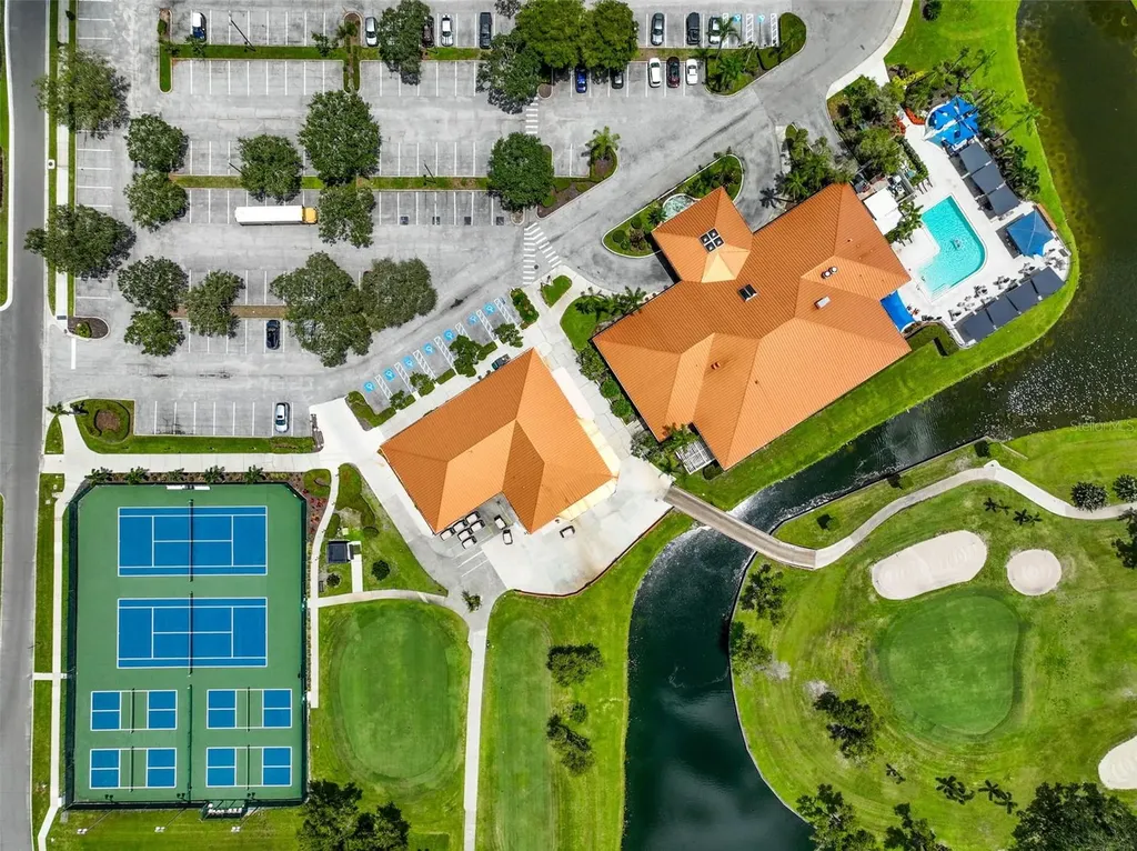 4215 Caddie Drive E Bradenton FL 34203